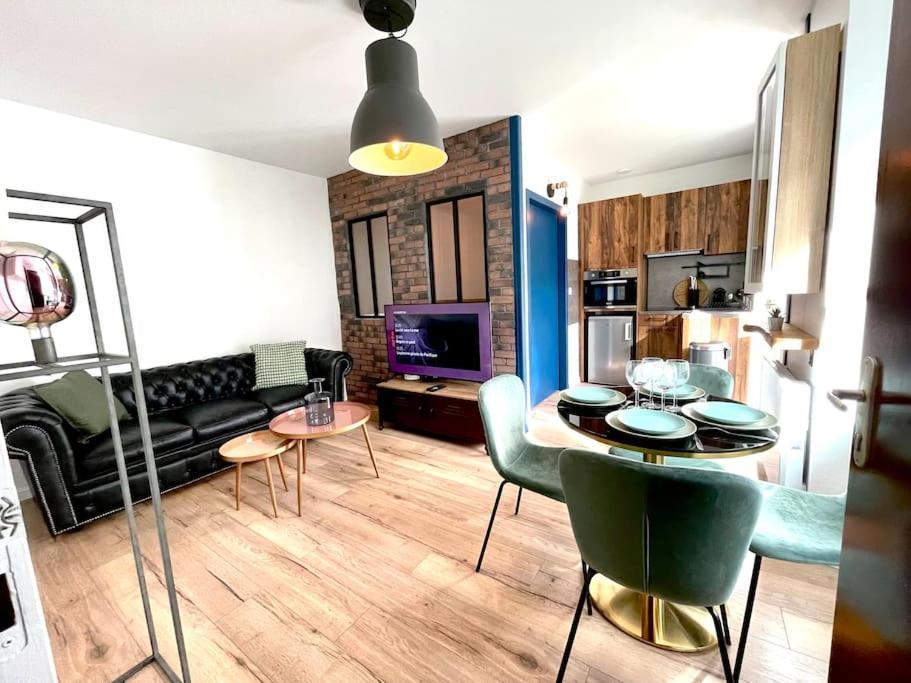Le Charly - Magnifique Appartement Hypercentre Pau Zewnętrze zdjęcie
